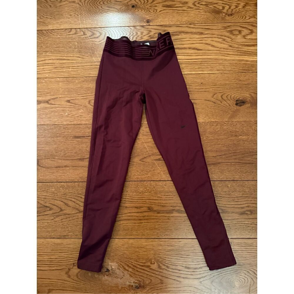 Nike Pro High-Waisted Compression Leggings - Size M